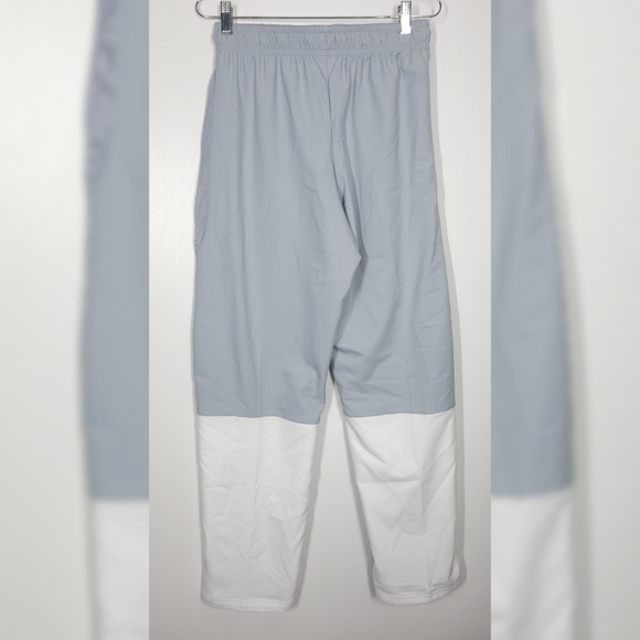 Nike Dry Fit A's Gray An White Track Pants Medium - Picture 4 of 4